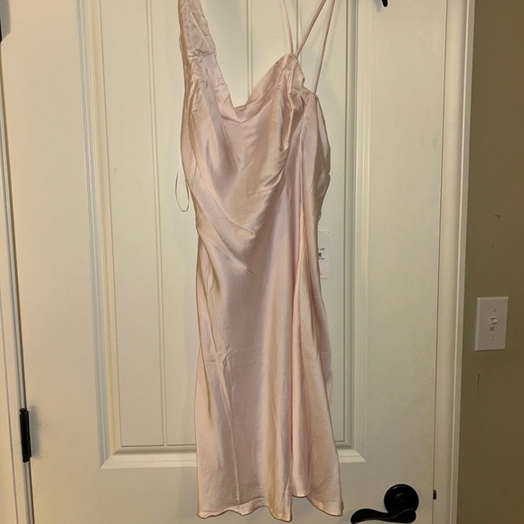 NWT Bardot blush pink mini dress size 6 - Picture 2 of 4